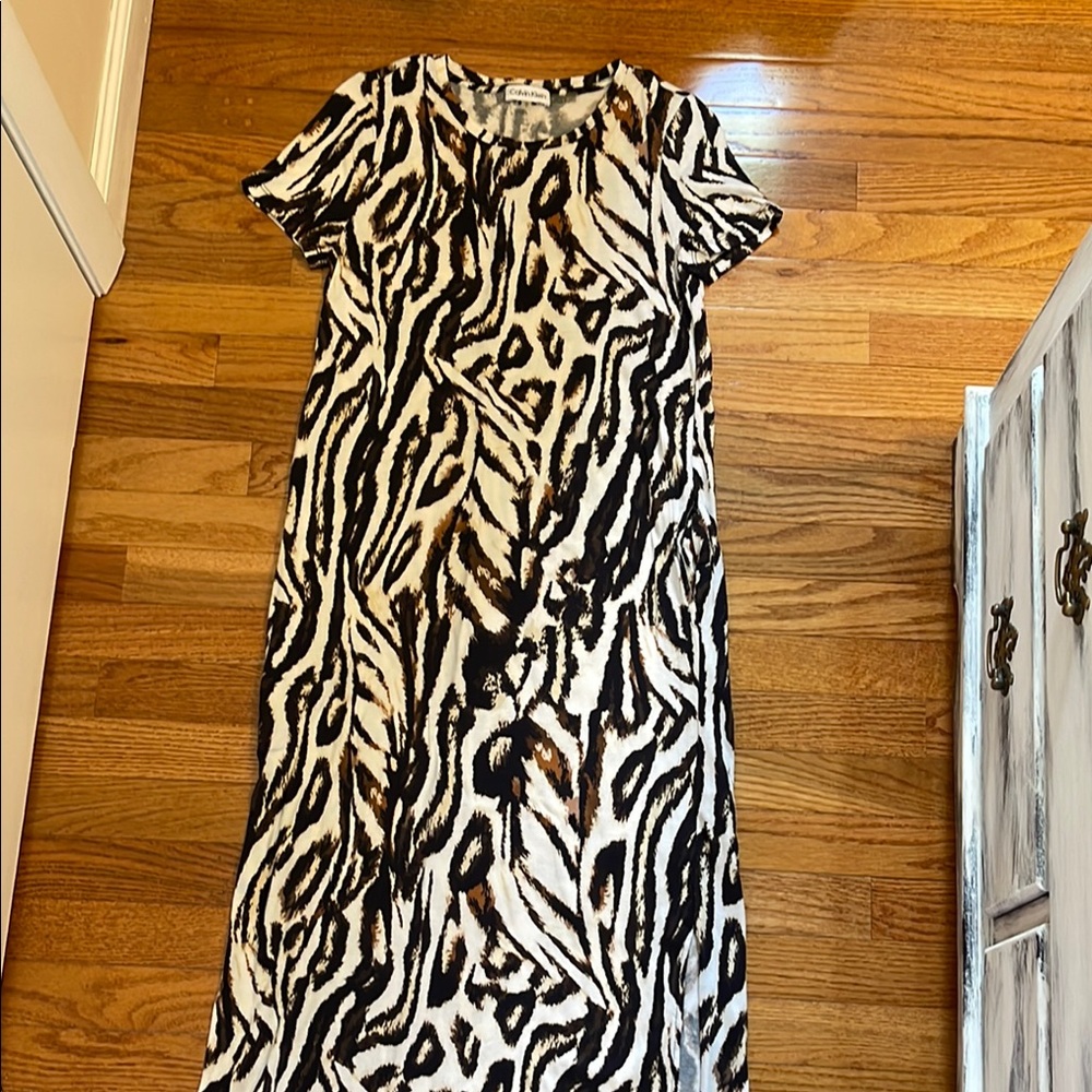 NWOT Calvin Klein Black and White Animal Print Maxi Dress
